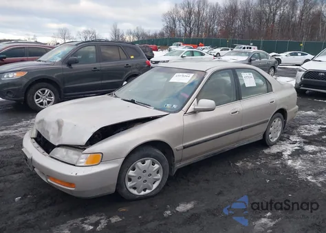 1997 Honda Accord Lx z USA, uszkodzony, nr VIN 1HGCD5633VA117879